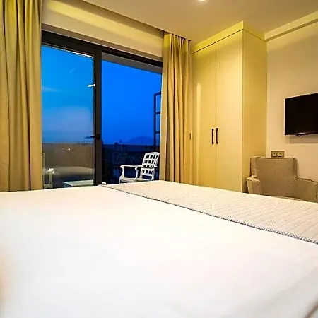 Rooms365 *